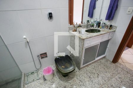 Casa à venda com 600m², 4 quartos e 4 vagasBanheiro Social