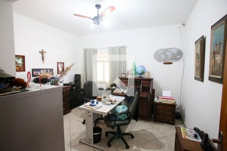 Casa à venda com 600m², 4 quartos e 4 vagasEscritório