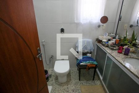 Casa à venda com 600m², 4 quartos e 4 vagasBanheiro da Suíte