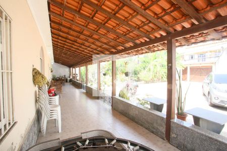 Casa à venda com 600m², 4 quartos e 4 vagasÁrea externa 