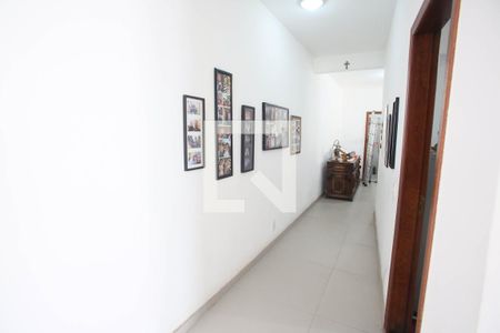 Casa à venda com 600m², 4 quartos e 4 vagasCorredor