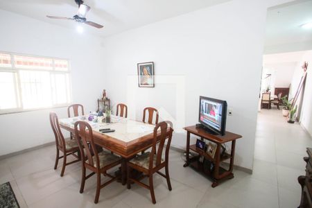 Casa à venda com 600m², 4 quartos e 4 vagasCopa