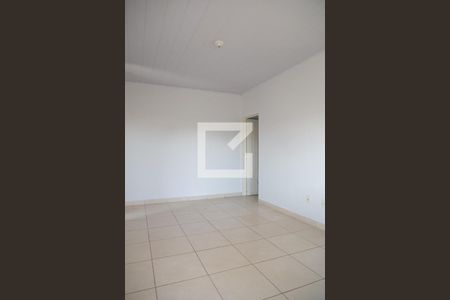 Casa para alugar com 100m², 2 quartos e 2 vagasSala 