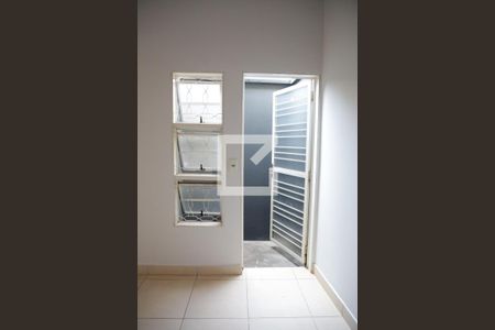 Casa para alugar com 100m², 2 quartos e 2 vagasQuarto 