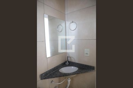 Casa para alugar com 100m², 2 quartos e 2 vagasBanheiro 