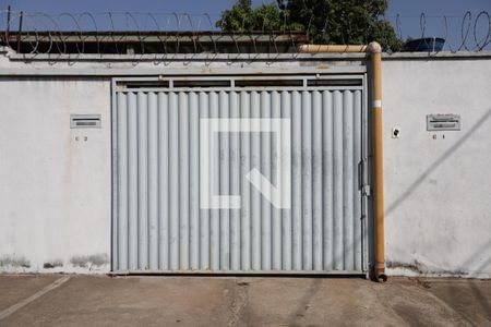 Casa para alugar com 100m², 2 quartos e 2 vagasÁrea externa 