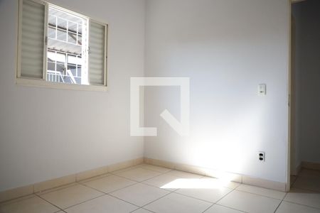 Casa para alugar com 100m², 2 quartos e 2 vagasQuarto 