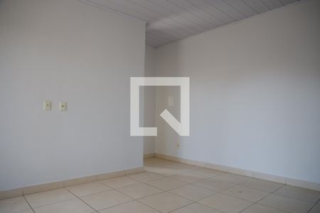 Casa para alugar com 100m², 2 quartos e 2 vagasSala 