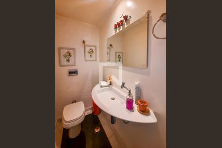 Apartamento à venda com 217m², 4 quartos e 3 vagasLavabo