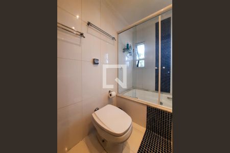 Apartamento à venda com 217m², 4 quartos e 3 vagasBanheiro da Suíte master