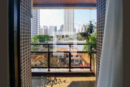 Apartamento à venda com 217m², 4 quartos e 3 vagasVaranda da Suite 2