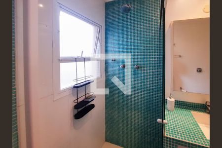 Apartamento à venda com 217m², 4 quartos e 3 vagasBanheiro da Suíte 2