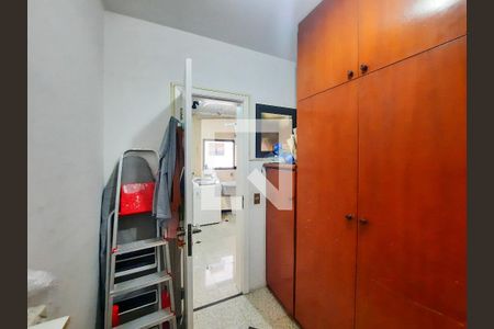 Apartamento à venda com 217m², 4 quartos e 3 vagasQuarto de Serviço