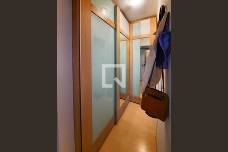 Apartamento à venda com 217m², 4 quartos e 3 vagasCloset da suíte master