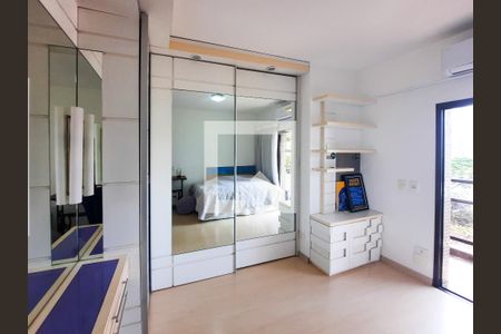 Apartamento à venda com 217m², 4 quartos e 3 vagasSuíte 2