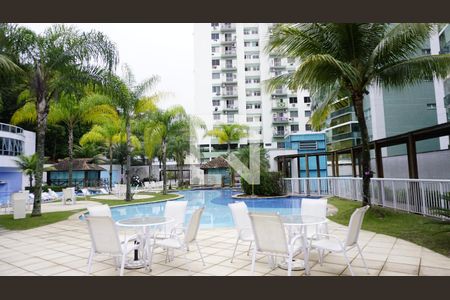 Apartamento à venda com 160m², 3 quartos e 2 vagasÁrea comum Piscina