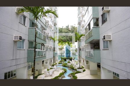 Apartamento à venda com 160m², 3 quartos e 2 vagasFachada