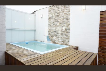 Apartamento à venda com 160m², 3 quartos e 2 vagasPiscina