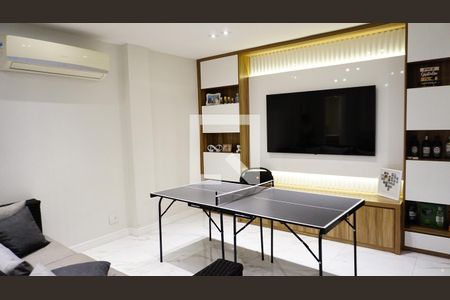 Apartamento à venda com 160m², 3 quartos e 2 vagasSegundo andar Sala 