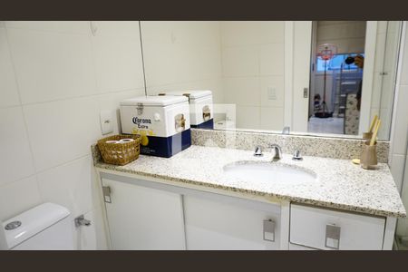 Apartamento à venda com 160m², 3 quartos e 2 vagasSegundo andar Banheiro Quarto 3