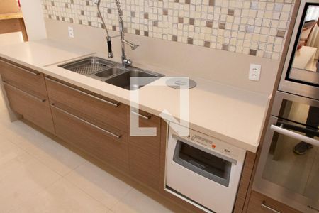 Casa de condomínio à venda com 384m², 4 quartos e 4 vagasCOZINHA