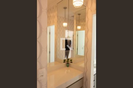 Casa de condomínio à venda com 384m², 4 quartos e 4 vagasBANHEIRO 