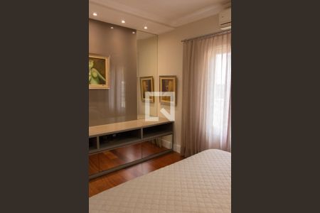 Casa de condomínio à venda com 384m², 4 quartos e 4 vagasSUITE 2