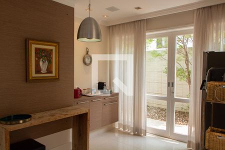 Casa de condomínio à venda com 384m², 4 quartos e 4 vagasCOPA