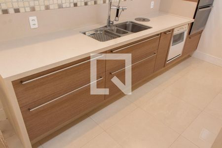 Casa de condomínio à venda com 384m², 4 quartos e 4 vagasCOZINHA