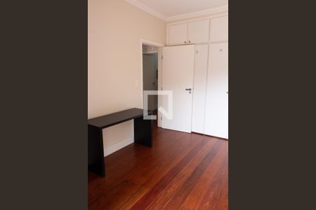 Casa de condomínio à venda com 384m², 4 quartos e 4 vagasQUARTO 3