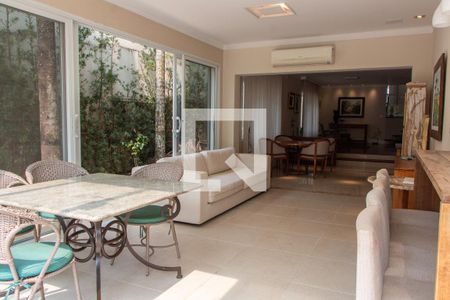 Casa de condomínio à venda com 384m², 4 quartos e 4 vagasSALA GOURMET