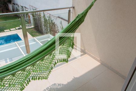 Casa de condomínio à venda com 384m², 4 quartos e 4 vagasVARANDA QUARTO 4