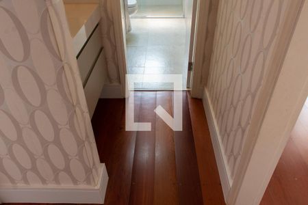 Casa de condomínio à venda com 384m², 4 quartos e 4 vagasBANHEIRO 