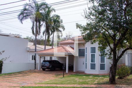 Casa de condomínio à venda com 384m², 4 quartos e 4 vagasFACHADA FRENTE