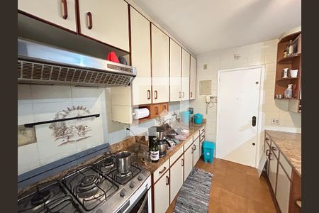 Apartamento à venda com 115m², 3 quartos e 2 vagasCozinha - Armários