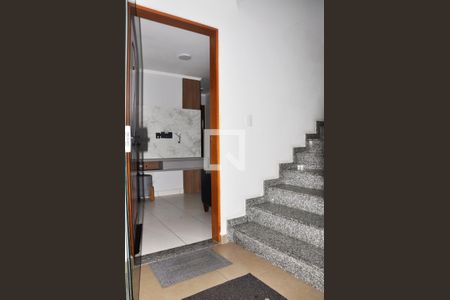 Apartamento para alugar com 42m², 2 quartos e sem vaga Apartamento para alugar com 42m², 2 quartos e sem vagaHall de entrada