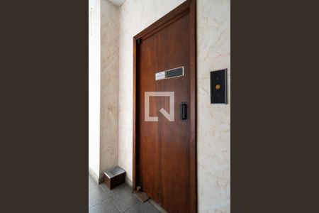 Apartamento à venda com 55m², 1 quarto e sem vagaElevador