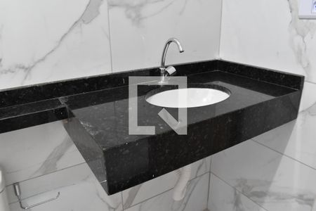 Casa para alugar com 58m², 2 quartos e 1 vagaBanheiro