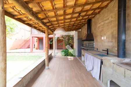 Casa de condomínio à venda com 350m², 4 quartos e 4 vagasÁrea Gourmet