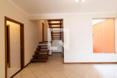 Casa de condomínio à venda com 350m², 4 quartos e 4 vagasSalas