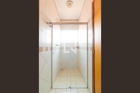 Casa de condomínio à venda com 350m², 4 quartos e 4 vagasBanheiro da Suíte 03