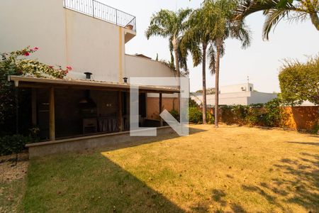 Casa de condomínio à venda com 350m², 4 quartos e 4 vagasQuintal