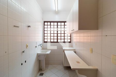 Casa de condomínio à venda com 350m², 4 quartos e 4 vagasÁrea de Serviço