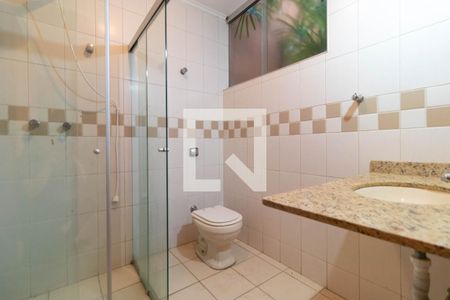 Casa de condomínio à venda com 350m², 4 quartos e 4 vagasBanheiro