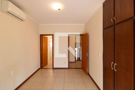 Casa de condomínio à venda com 350m², 4 quartos e 4 vagasSuíte 04