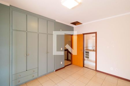 Casa de condomínio à venda com 350m², 4 quartos e 4 vagasSuíte 03