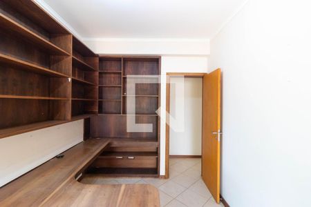 Casa de condomínio à venda com 350m², 4 quartos e 4 vagasEscritório