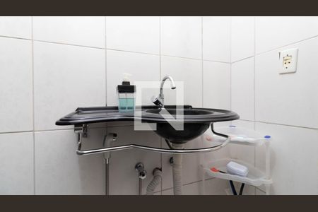 Casa à venda com 89m², 2 quartos e 1 vaga Casa à venda com 89m², 2 quartos e 1 vagaBanheiro