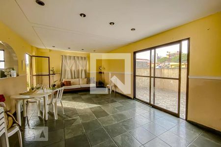 Apartamento à venda com 93m², 2 quartos e 1 vagaÁrea comum - Salão de festas