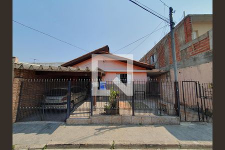 Casa à venda com 250m², 2 quartos e 2 vagas Casa à venda com 250m², 2 quartos e 2 vagasFachada